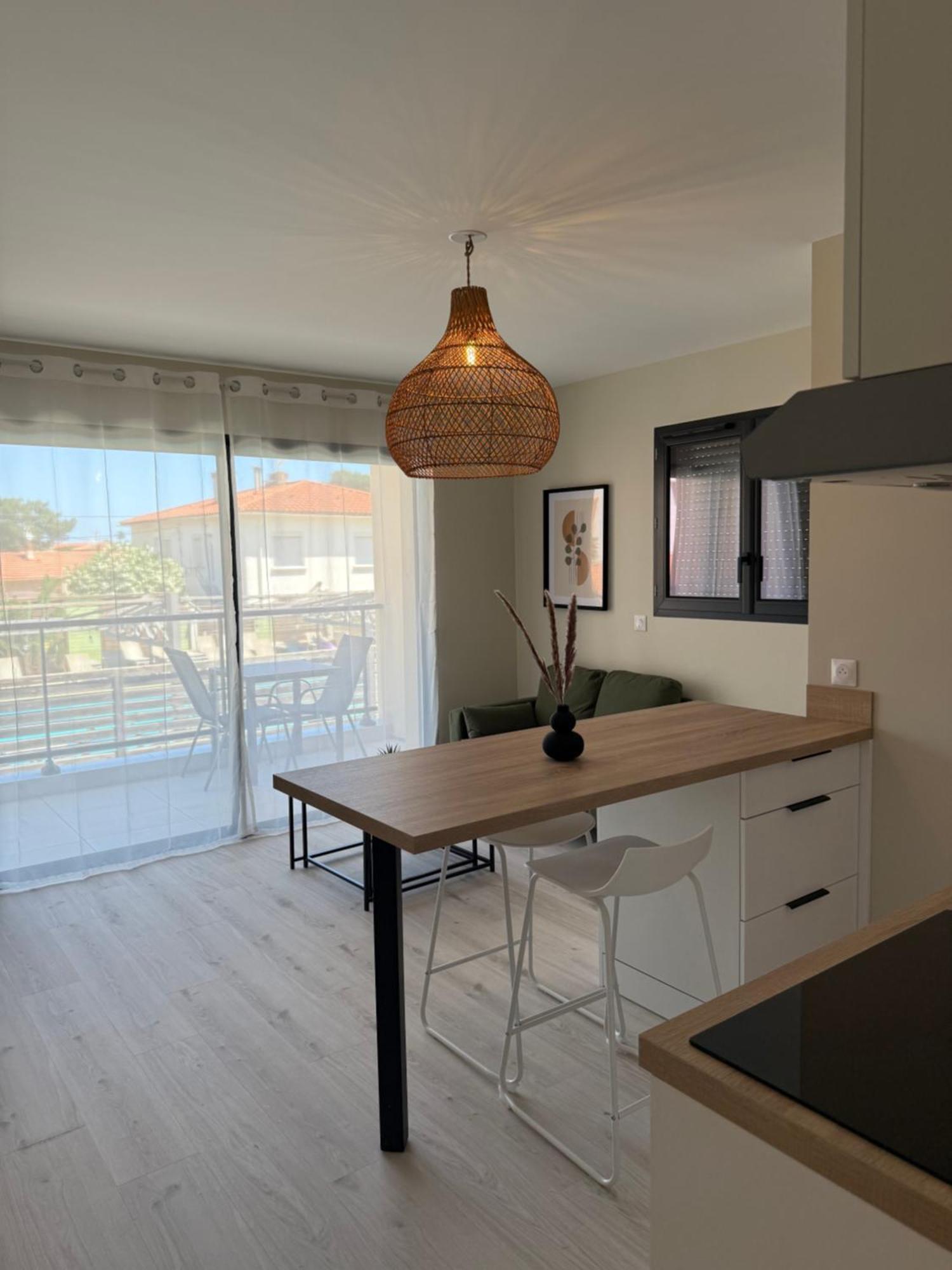 One-Bedroom Apartment with Pool View